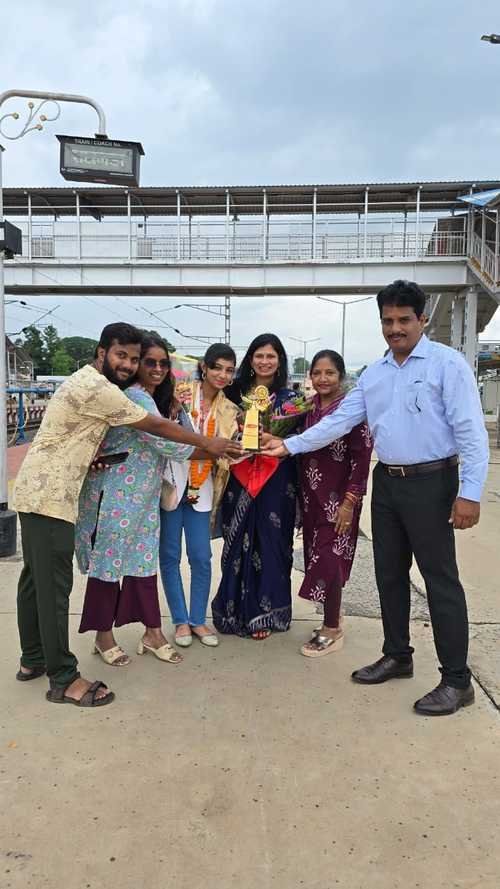 Recognization of a outstanding dancer by LC Rayagada Aparajia